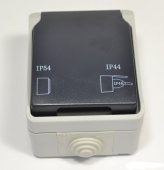 Розетка наружная с заземлением с крышкой IP54 16А ФОРС (РСб20-3-ФСр) IEK  ФОРС - Лампа